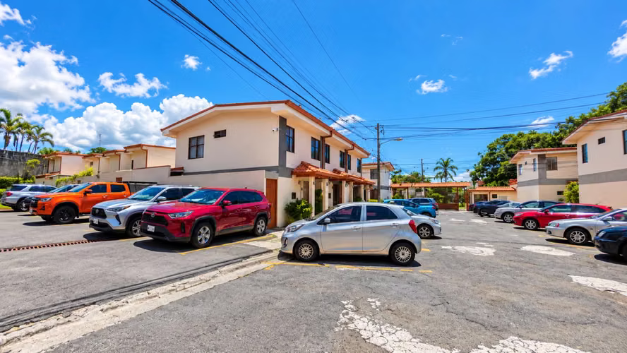 Venta casa Zapote, Barrio Cordoba, en Condominio, 4 habitaciones amplias  - Imagen 15