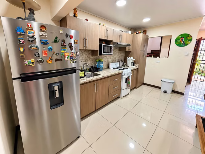 Venta casa Zapote, Barrio Cordoba, en Condominio, 4 habitaciones amplias  - Imagen 4