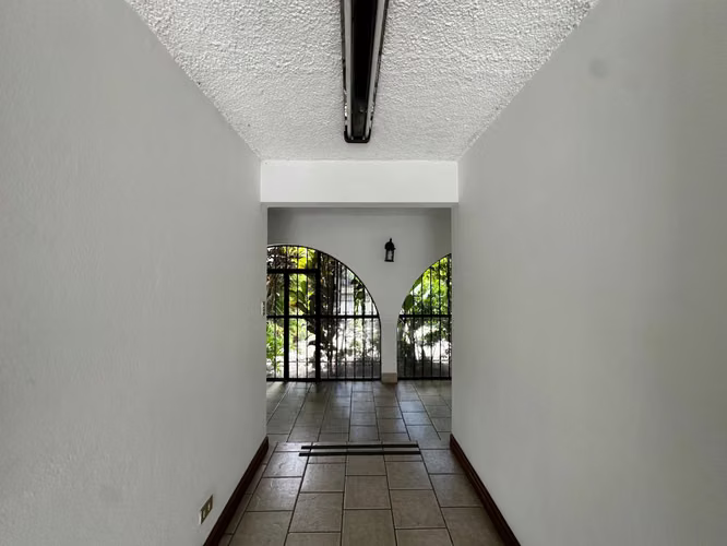 Rohrmoser | 615 m² | Uso comercial | 15 parqueos - Imagen 11
