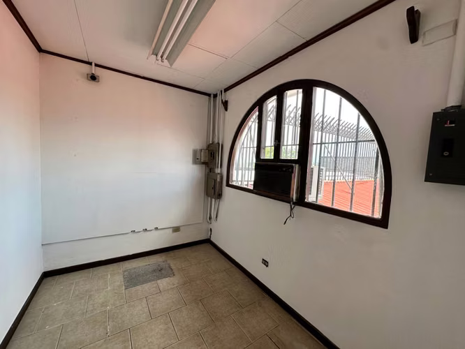 Rohrmoser | 615 m² | Uso comercial | 15 parqueos - Imagen 16