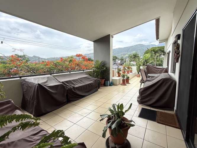 Penthouse en Venta en Santa Ana | Ubicación, Amplio Balcón, Vistas Panorámicas y Excelente Ubicación ID27162 - Imagen 2