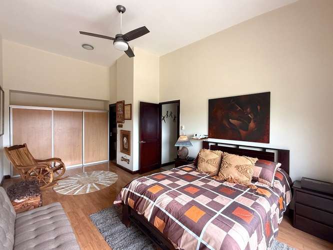 Penthouse en Venta en Santa Ana | Ubicación, Amplio Balcón, Vistas Panorámicas y Excelente Ubicación ID27162 - Imagen 9