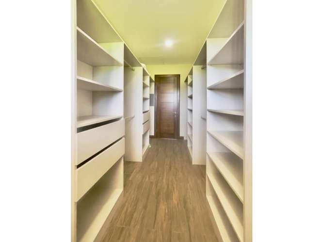 Moderna casa en la Guácima - Imagen 9