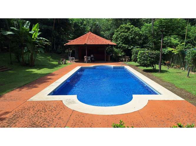 Casa Con Piscina Y Amplio Terreno En Orotina, Alajuela - Imagen 7