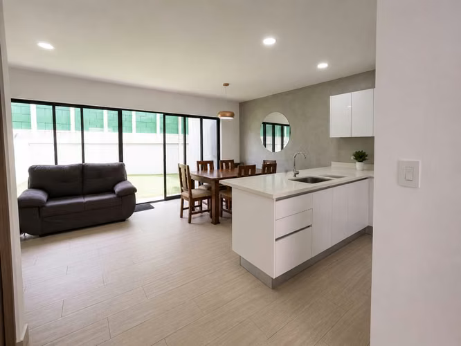 CASA EN VENTA Y ALQUILER EN SANTA ANA - Imagen 2