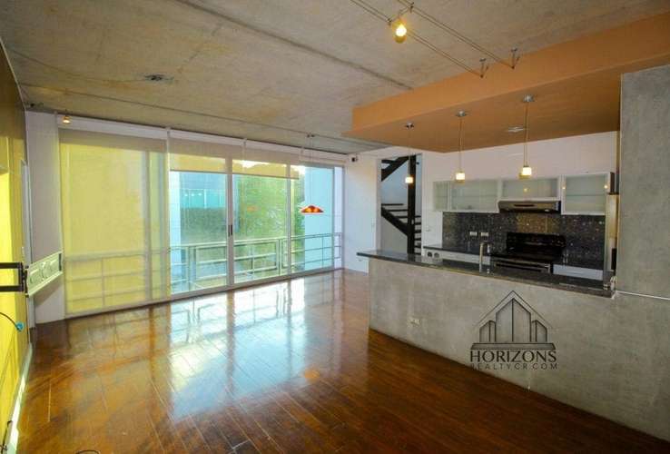 Se Vende Apartamento de 3 Niveles con Rooftop Privado en Guachipelín Escazú 1 Habitación mas Estudio NJA903JB - Imagen 6