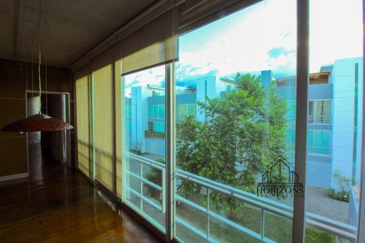 Se Vende Apartamento de 3 Niveles con Rooftop Privado en Guachipelín Escazú 1 Habitación mas Estudio NJA903JB - Imagen 12