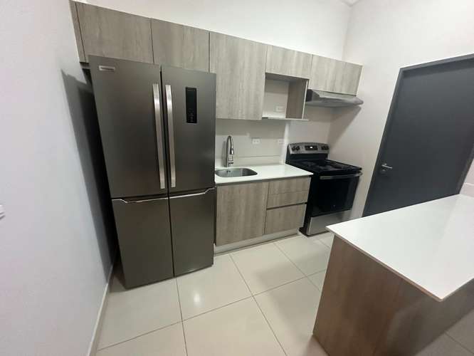 Alquiler de casa de una planta en Condominio Robles de Lindora, pozos Santa Ana - Imagen 12