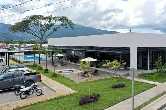 Alquiler de casa de una planta en Condominio Robles de Lindora, pozos Santa Ana - Imagen 19