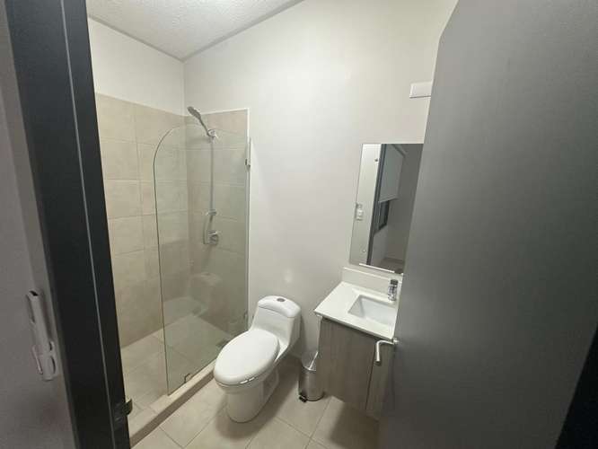 Alquiler de casa de una planta en Condominio Robles de Lindora, pozos Santa Ana - Imagen 10