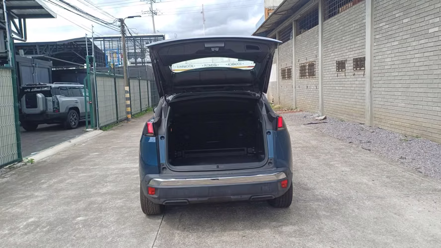 PEUGEOT 3008, TODO TERRENO 4X2, AÑO 2024 - Imagen 9