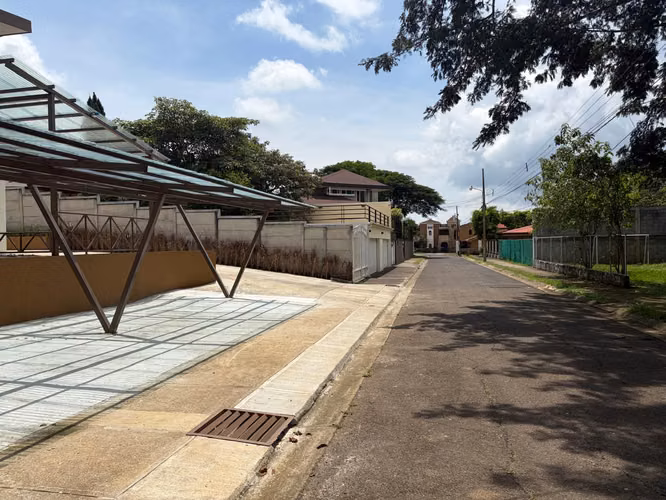 APARTAMENTOS NUEVOS PARA ESTRENAR, PLANTA ALTA Y PLANTA BAJA 