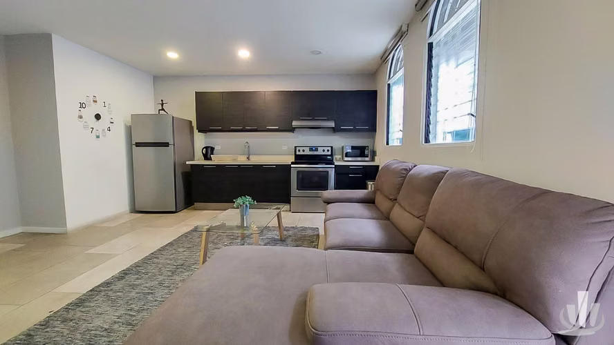 Apartamento amoblado en alquiler Escazú, Los Anonos
