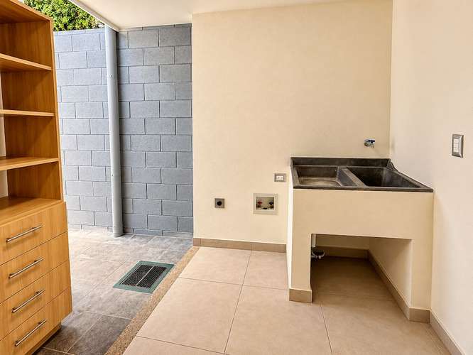 CASA EN ALQUILER EN CONDOMINIO 3-10 EN GUACHIPELIN DE ESCAZU - Imagen 6