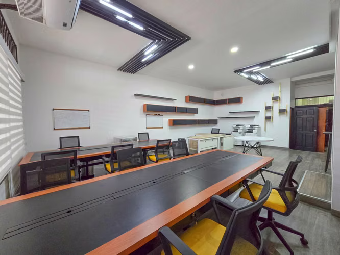 ESPACIO DE OFICINAS DE 318 M2 EN SABANA SUR