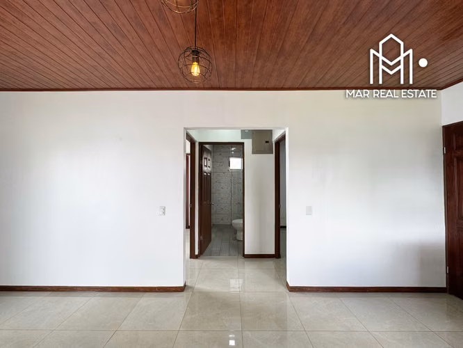 Casa En Alquiler Independiente En Guácima Centro | Amplia Área Verde Y Cochera Techada - Imagen 6
