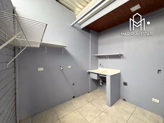 Casa En Alquiler Independiente En Guácima Centro | Amplia Área Verde Y Cochera Techada - Imagen 12