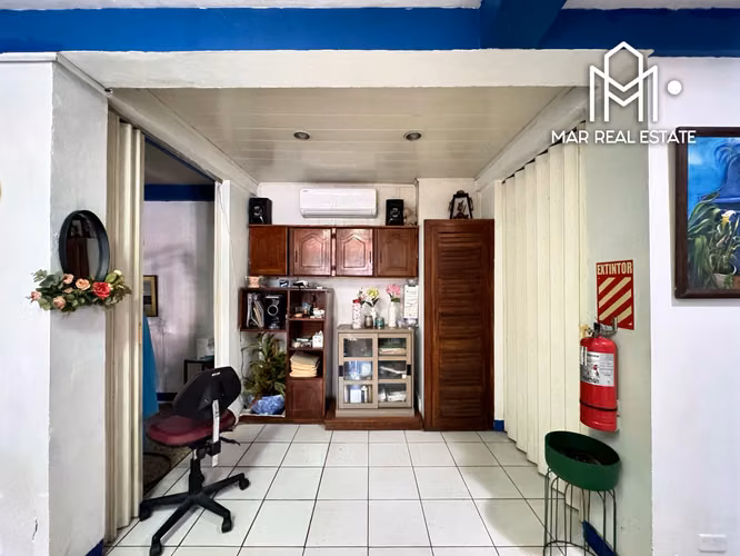 Venta Local Comercial Dos Pisos Avenida Central Puntarenas - Imagen 4
