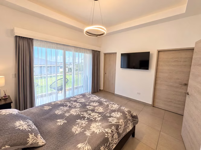 Casa en venta dentro de condominio Francosta, Ulloa Heredia