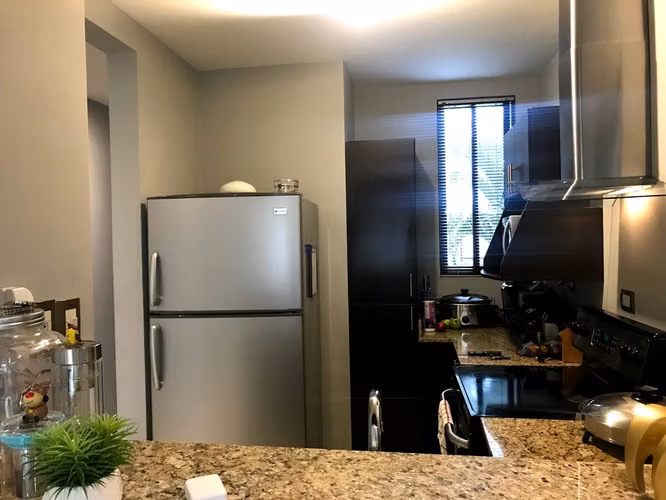 Esquisito Condominio amueblado full moderno - Imagen 4