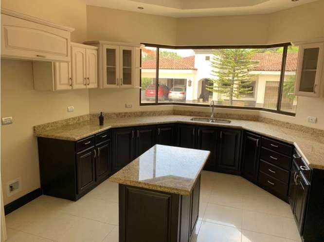 SANTA ANA | Casa de Lujo 1 Nivel con Piscina Privada | Alquiler $4,050 - Imagen 8