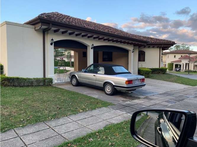 SANTA ANA | Casa de Lujo 1 Nivel con Piscina Privada | Alquiler $4,050 - Imagen 3