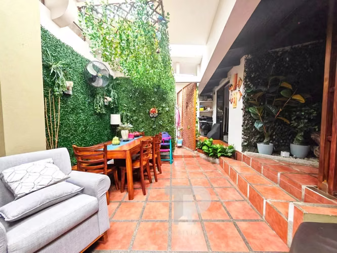 ¡SE VENDE PROPIEDAD CON USO DE SUELO MIXTO ALAJUELA CENTRO A METROS DEL HOSPITAL! ZSP16 - Imagen 5