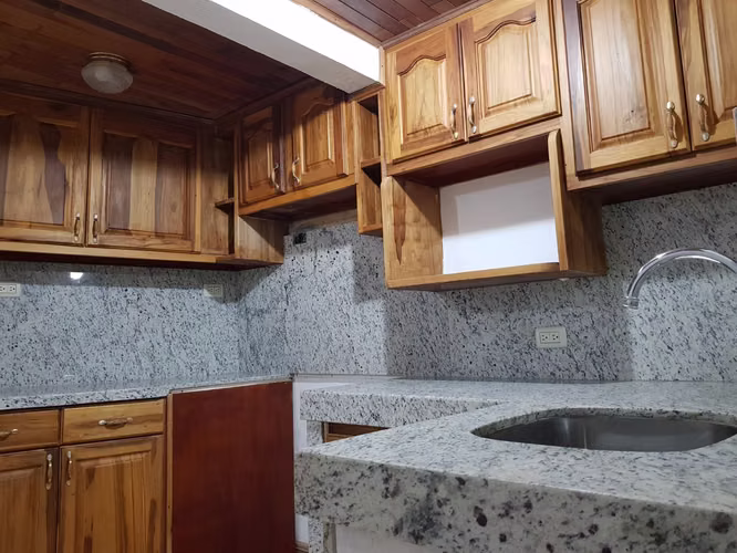 Apartamento Seguro y Confortable en  Jardines de Santa Lucía,  Barva Heredia - Imagen 5