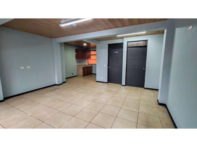 Local en Alquiler en Guadalupe de Goicoechea,Exp.Comercial,Piso 1.