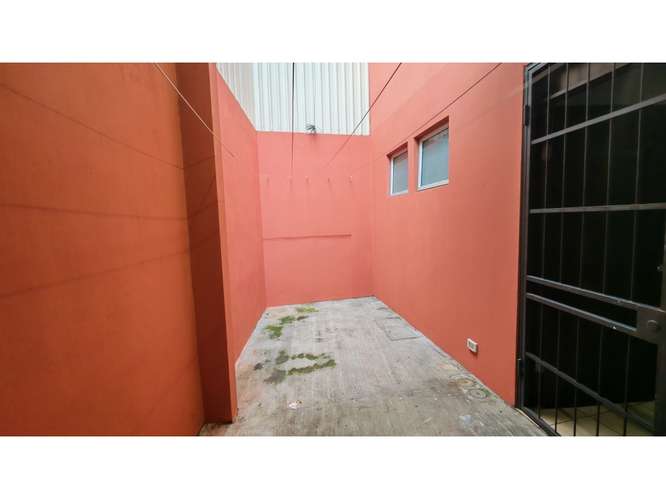Local en Alquiler en Guadalupe de Goicoechea,Exp.Comercial,Piso 1.