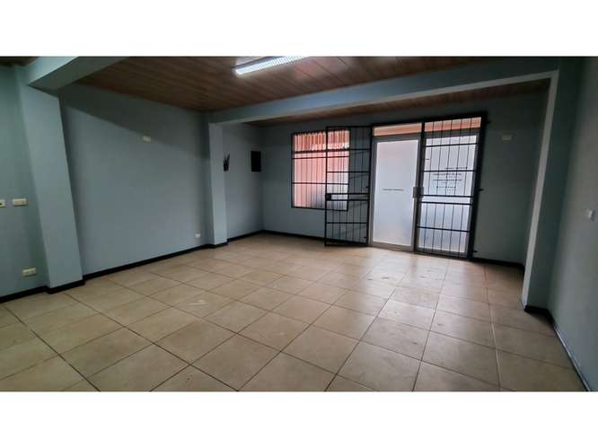 Local en Alquiler en Guadalupe de Goicoechea,Exp.Comercial,Piso 1.