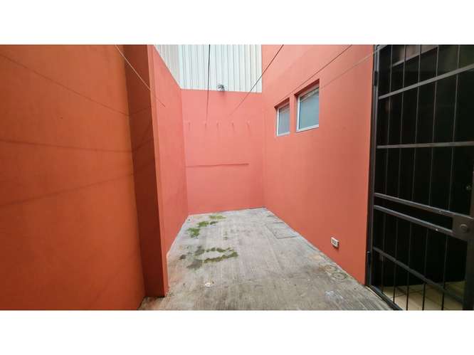 Local en Alquiler en Guadalupe de Goicoechea,Exp.Comercial,Piso 1.