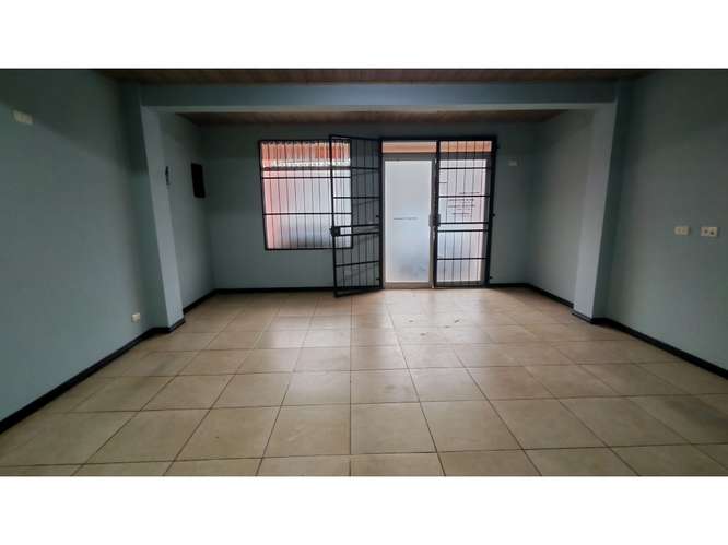 Local en Alquiler en Guadalupe de Goicoechea,Exp.Comercial,Piso 1.