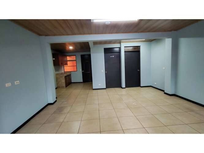 Local en Alquiler en Guadalupe de Goicoechea,Exp.Comercial,Piso 1.