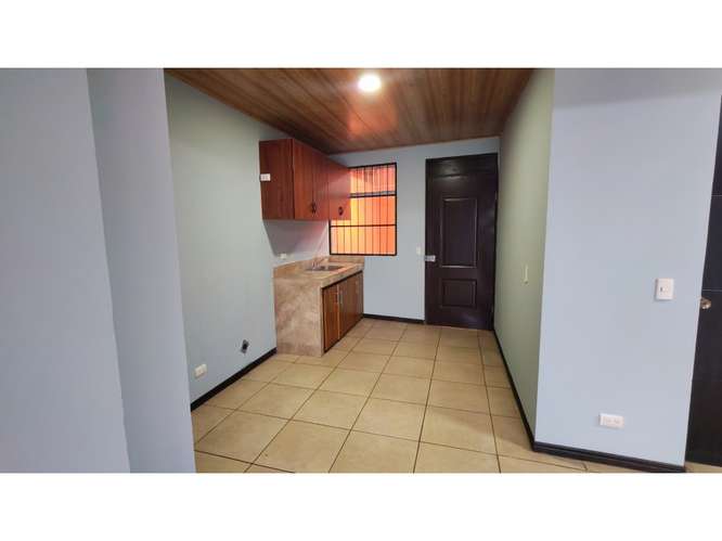 Local en Alquiler en Guadalupe de Goicoechea,Exp.Comercial,Piso 1.