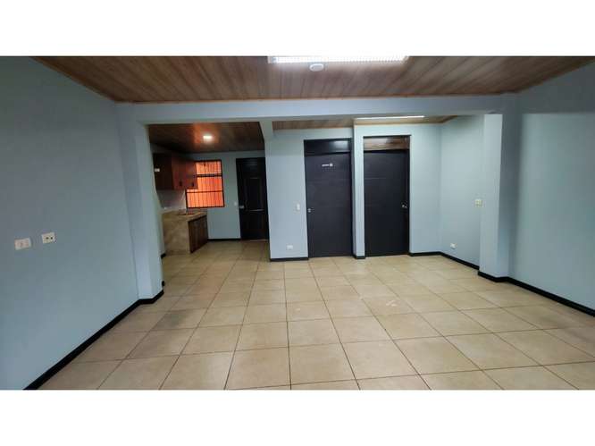 Local en Alquiler en Guadalupe de Goicoechea,Exp.Comercial,Piso 1.