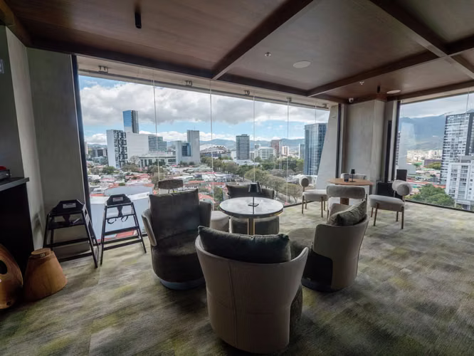 Hermoso Apartamento Amueblado de 2 Habitaciones en Alquiler en Nunciatura, San José – $1,800/mes (Sin Parqueo)