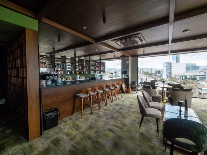 Hermoso Apartamento Amueblado de 2 Habitaciones en Alquiler en Nunciatura, San José – $1,800/mes (Sin Parqueo)