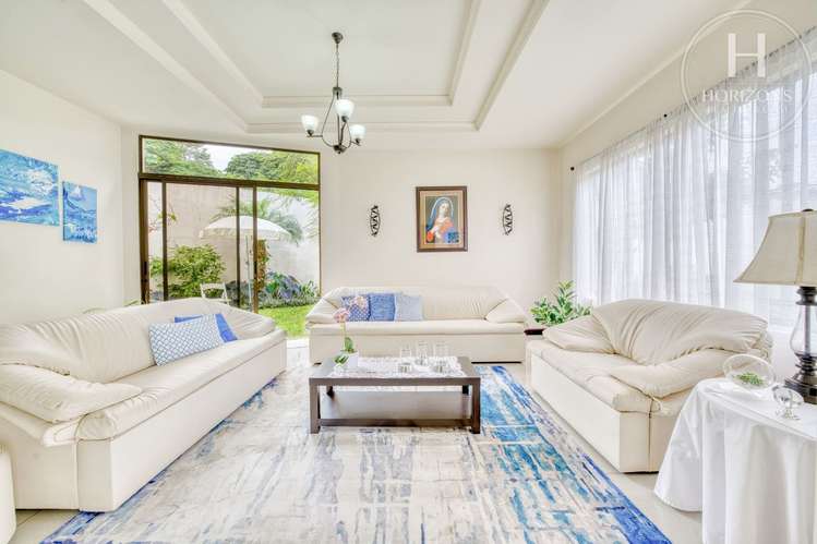 Se Vende Casa Con Jardín en Residencial Altamonte Curridabat 4 Habitaciones noj1270sb - Imagen 5