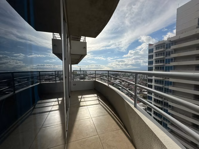 Venta de Apartamento Amoblado en Torres de Paseo Colón - Imagen 6