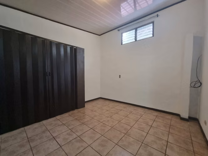 Apartamento de 2 habitaciones en alquiler en Santa Ana - Imagen 14