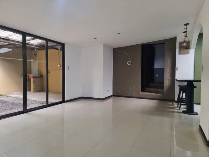 Apartamento de 2 habitaciones en alquiler en Santa Ana - Imagen 7