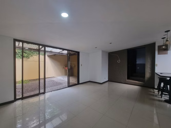 Apartamento de 2 habitaciones en alquiler en Santa Ana - Imagen 6
