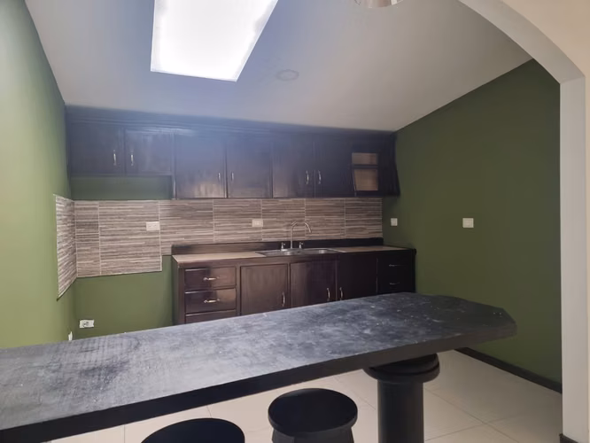 Apartamento de 2 habitaciones en alquiler en Santa Ana - Imagen 11