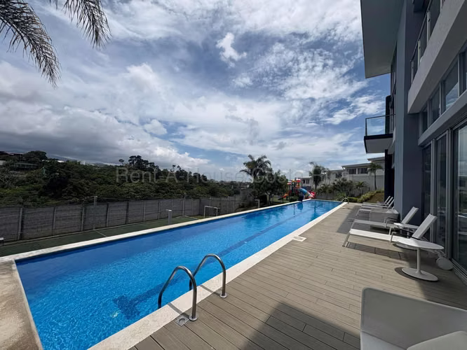 Alquiler de Casa en Condominio cerca del Lincolm plaza en Santo Domingo de San Miguel Heredia - Imagen 10