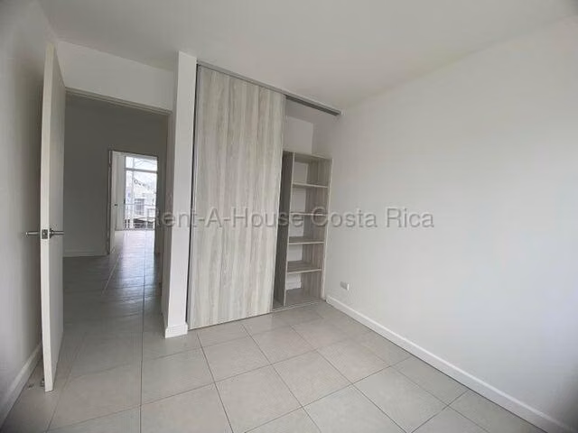 Alquiler de Casa en Condominio cerca del Lincolm plaza en Santo Domingo de San Miguel Heredia - Imagen 5