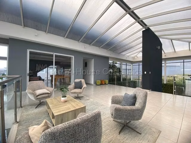 Alquiler de Casa en Condominio cerca del Lincolm plaza en Santo Domingo de San Miguel Heredia - Imagen 12