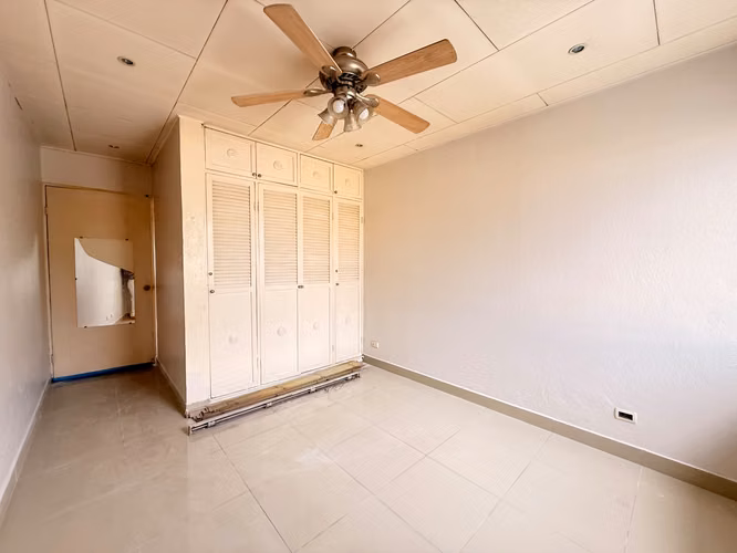 Alquiler de  Casa 6 habitaciones Barrio Dent - Imagen 16