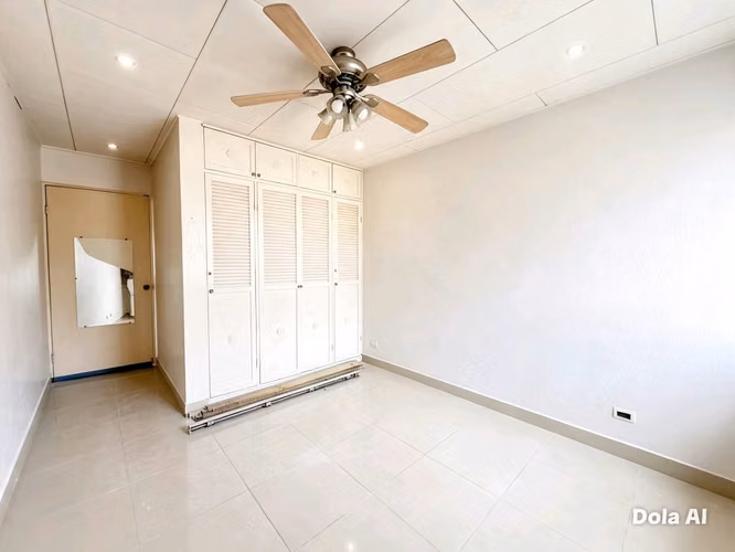 Alquiler de  Casa 6 habitaciones Barrio Dent - Imagen 3