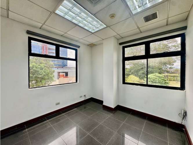 Edificio en alquiler La Sabana, piso 3 - Imagen 14
